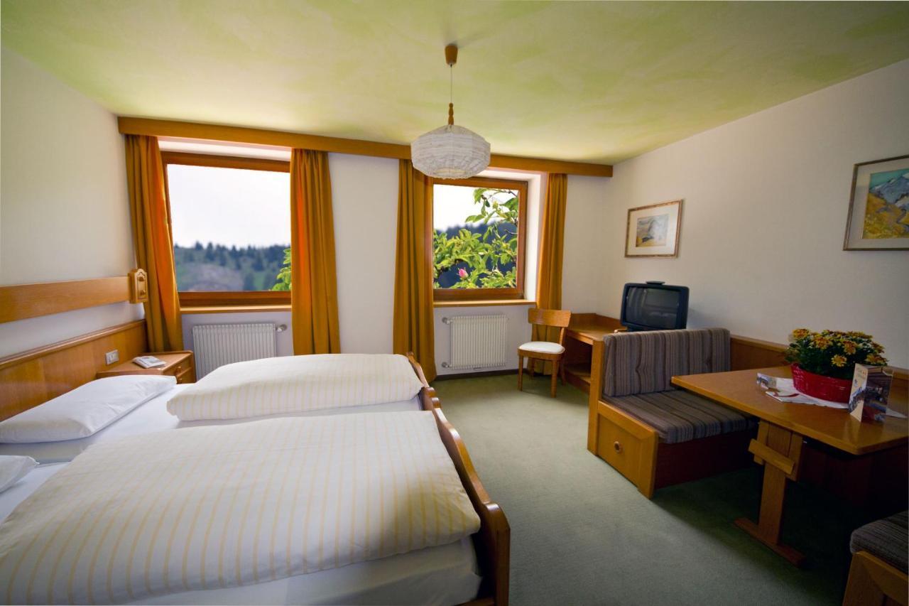 Hotel Genziana Arabba Bagian luar foto